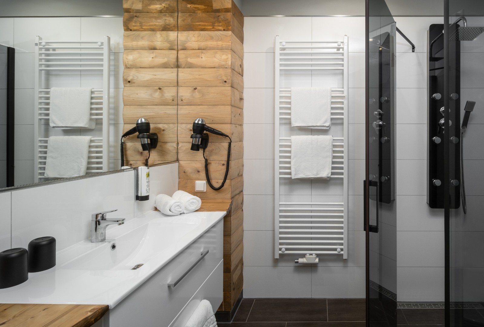 Badezimmer der Junior-Suite