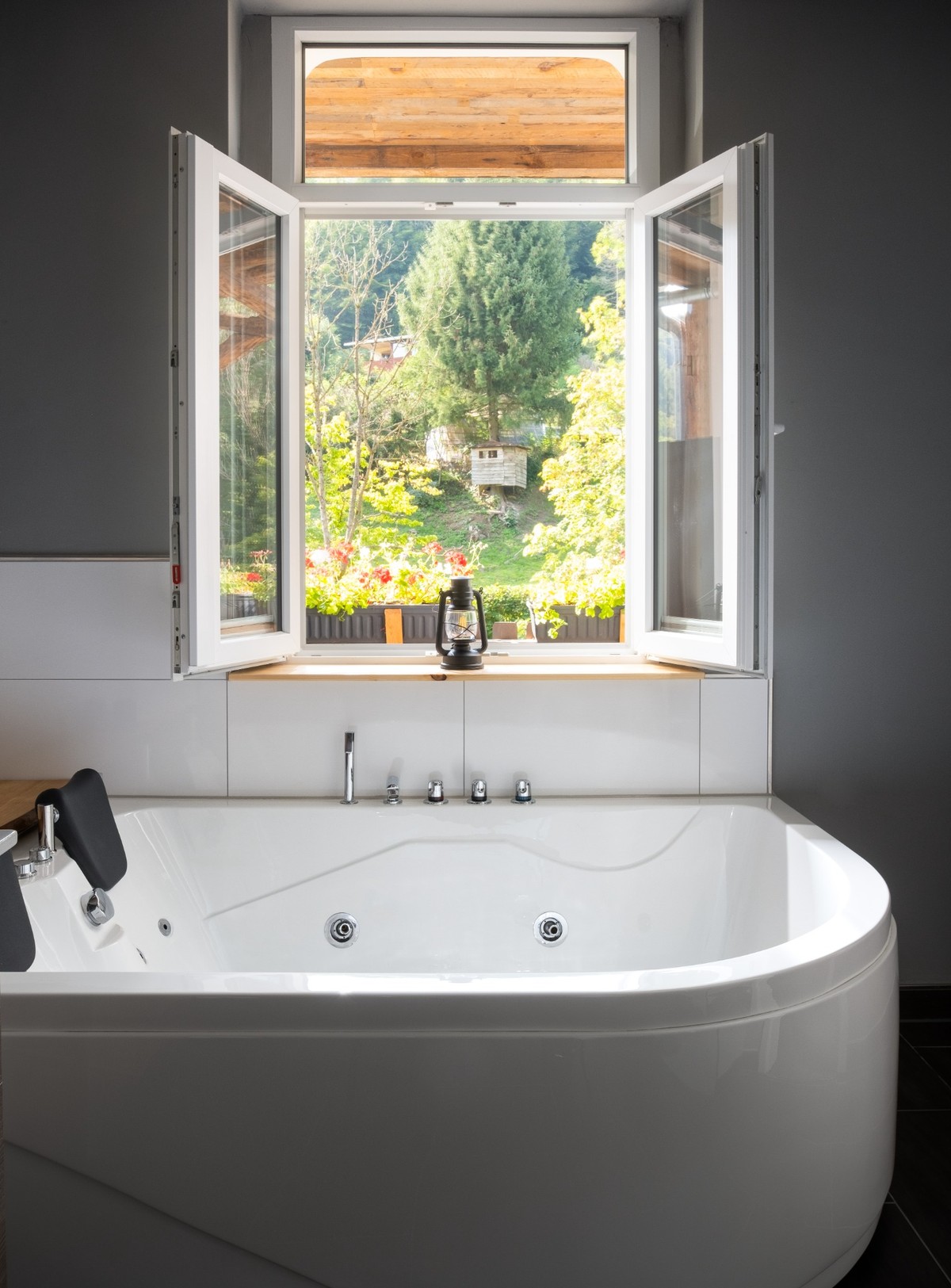 Whirlpool der Junior-Suite Relax